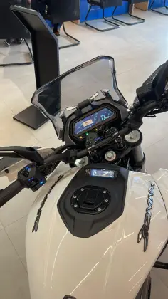 BAJAJ DOMINAR 400 