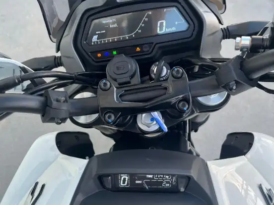 BAJAJ-DOMINAR 400 BAJAJ-DOMINAR 400-2025