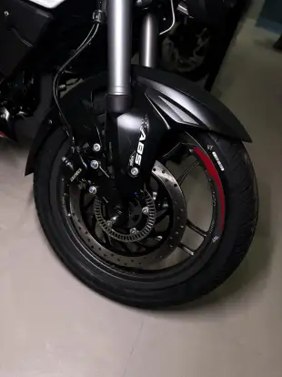 BAJAJ-DOMINAR NS200-2026