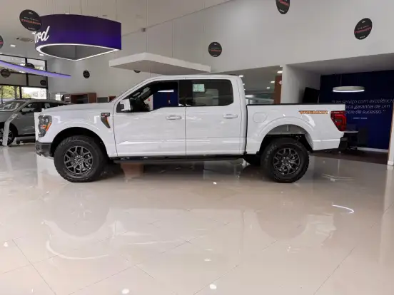 FORD-F-150-5.0 V8 GASOLINA CD TREMOR FX4 AUTOMÁTICO FORD-F-150-2025