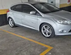 FORD FOCUS 2.0 SE 16V FLEX 4P POWERSHIFT FORD FOCUS 2.0 SE 16V FLEX 4P POWERSHIFT