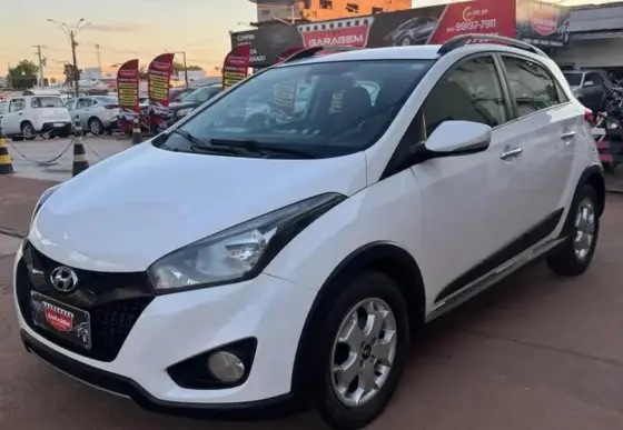 HYUNDAI HB20X 1.6 16V PREMIUM FLEX 4P AUTOMÁTICO