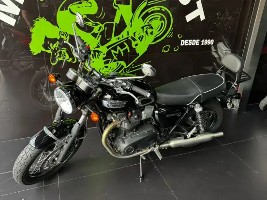TRIUMPH-BONNEVILLE T100 900-2023