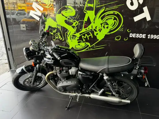 TRIUMPH-BONNEVILLE T100 900-2023
