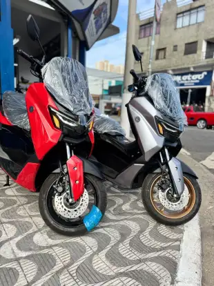 YAMAHA-NMAX CONNECTED 160 ABS-2025