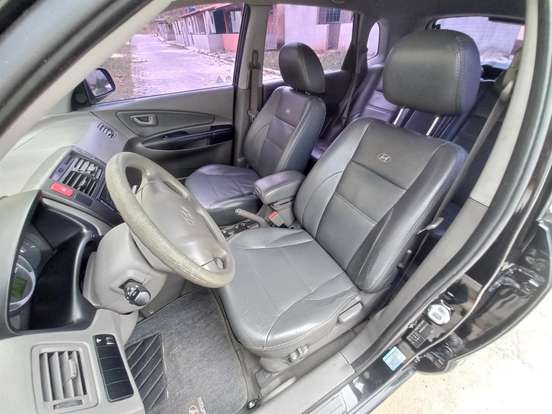 HYUNDAI-TUCSON-2009