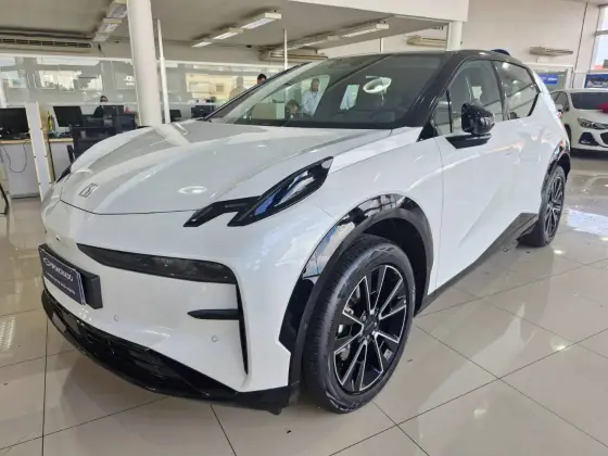 ZEEKR X 66 KW ELÉTRICO PREMIUM