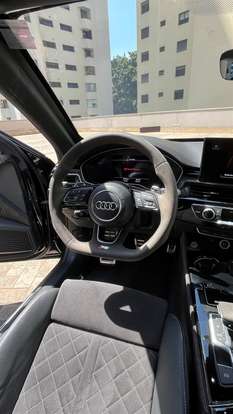 AUDI-RS4-2021
