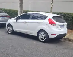 FORD FIESTA 1.6 TITANIUM HATCH 16V FLEX 4P POWERSHIFT FORD FIESTA 1.6 TITANIUM HATCH 16V FLEX 4P POWERSHIFT