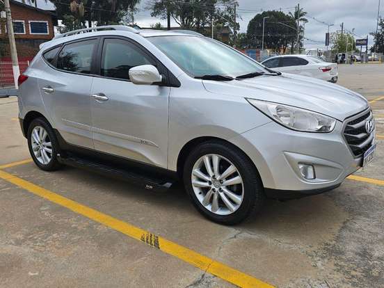 HYUNDAI-IX35-2.0 MPFI GLS 4X2 16V GASOLINA 4P AUTOMÁTICO HYUNDAI-IX35-2010