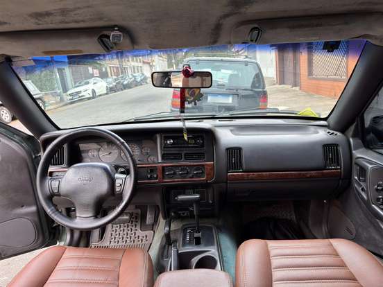 JEEP-GRAND CHEROKEE-4.0 LAREDO 4X4 6I 12V GASOLINA 4P AUTOMÁTICO JEEP-GRAND CHEROKEE-1998