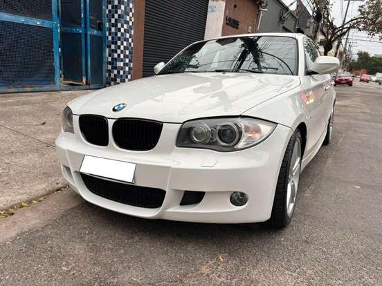 BMW-130i-2010