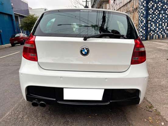 BMW-130i-2010