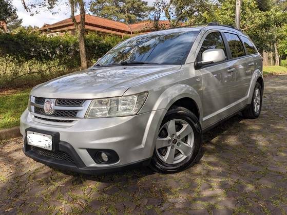 FIAT FREEMONT 2.4 PRECISION 16V GASOLINA 4P AUTOMÁTICO