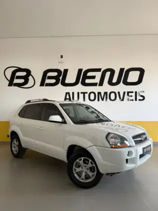 HYUNDAI TUCSON 2.0 MPFI GLS 16V 143CV 2WD FLEX 4P AUTOMÁTICO HYUNDAI TUCSON 2.0 MPFI GLS 16V 143CV 2WD FLEX 4P AUTOMÁTICO