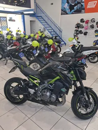 KAWASAKI Z900 