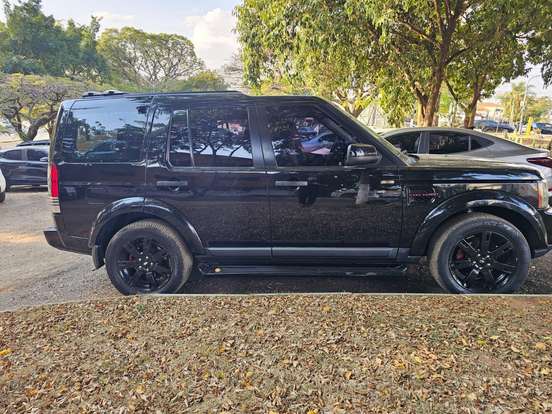 LAND ROVER-DISCOVERY 4-2010