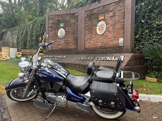 SUZUKI BOULEVARD C1500 