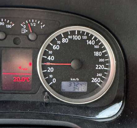 VOLKSWAGEN-GOLF-2012