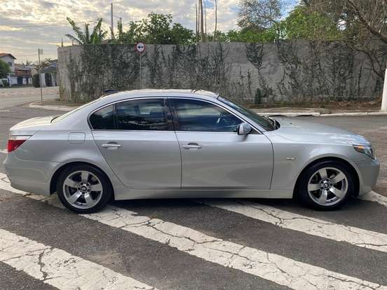 BMW-530i-3.0 SEDAN 24V GASOLINA 4P AUTOMÁTICO BMW-530i-2005