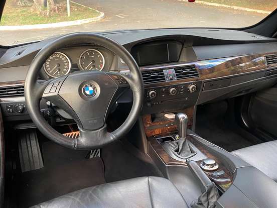 BMW-530i-3.0 SEDAN 24V GASOLINA 4P AUTOMÁTICO BMW-530i-2005