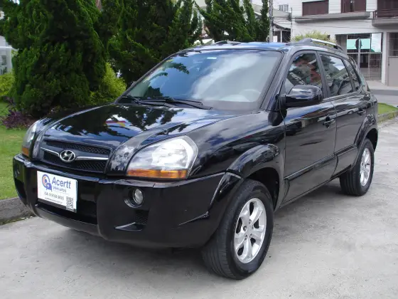 HYUNDAI TUCSON 2.0 MPFI GLS 16V 143CV 2WD FLEX 4P AUTOMÁTICO HYUNDAI TUCSON 2.0 MPFI GLS 16V 143CV 2WD FLEX 4P AUTOMÁTICO