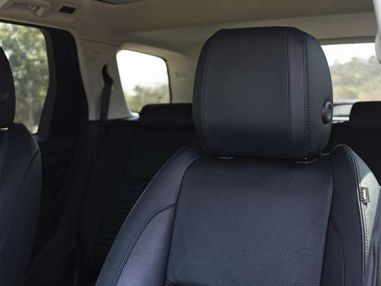 LAND ROVER-DISCOVERY SPORT-2021