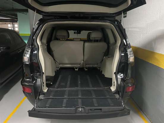 MITSUBISHI-OUTLANDER-3.0 GT 4X4 V6 24V GASOLINA 4P AUTOMÁTICO MITSUBISHI-OUTLANDER-2011
