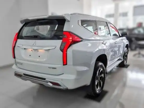 MITSUBISHI-PAJERO SPORT-2024