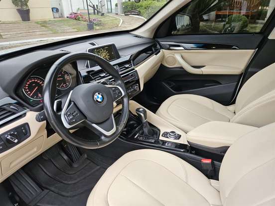 BMW-X1-2016