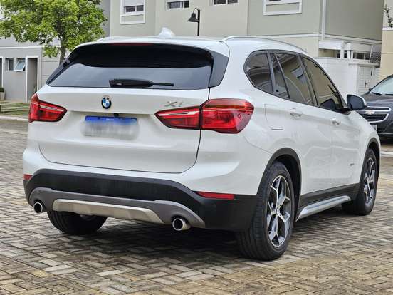 BMW-X1-2.0 16V TURBO ACTIVEFLEX SDRIVE20I X-LINE 4P AUTOMÁTICO BMW-X1-2016