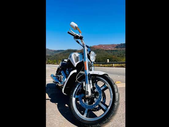 HARLEY-DAVIDSON-V-ROD MUSCLE HARLEY-DAVIDSON-V-ROD MUSCLE-2011
