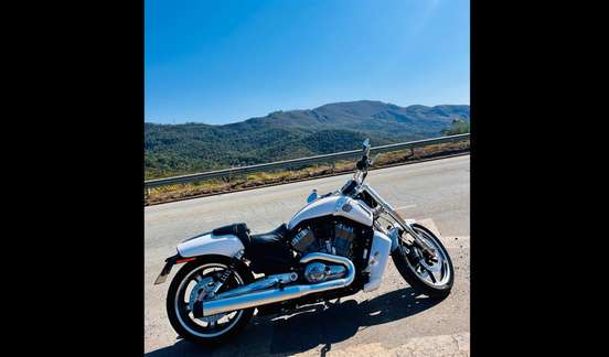HARLEY-DAVIDSON-V-ROD MUSCLE-2011