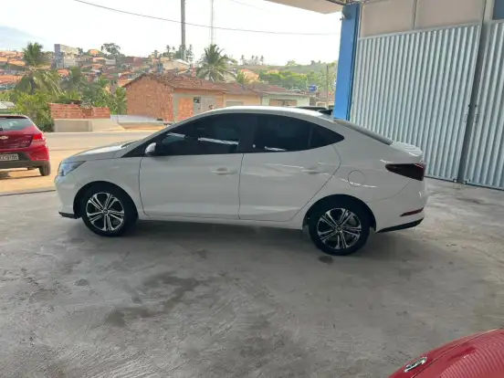 HYUNDAI-HB20S-2022