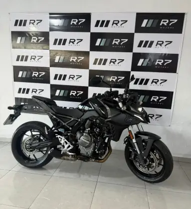 SUZUKI GSX-8S SUZUKI GSX-8S
