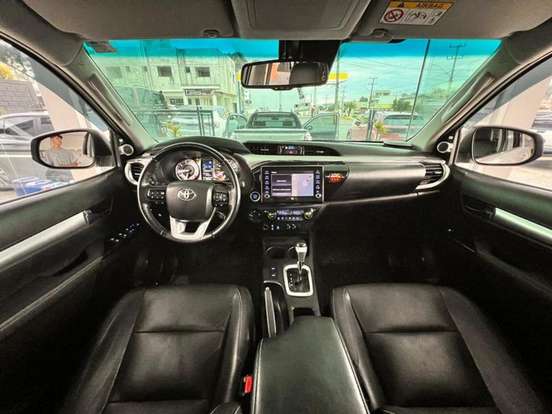 TOYOTA-HILUX-2.8 D-4D TURBO DIESEL CD GR-S 4X4 AUTOMÁTICO TOYOTA-HILUX-2021