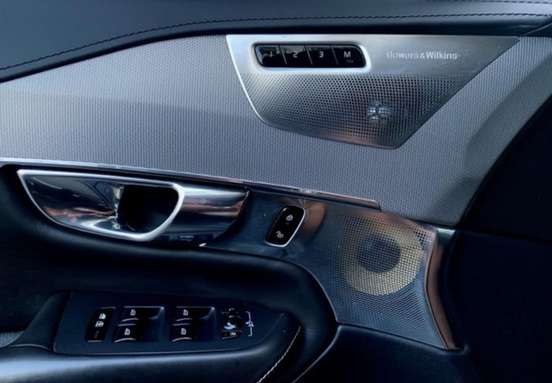 VOLVO-XC90-2016