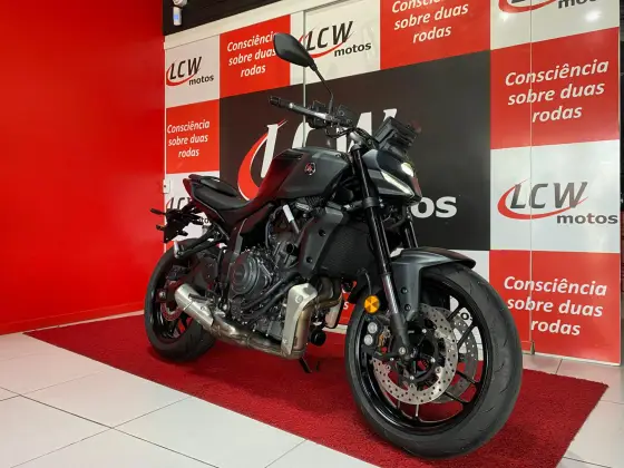 YAMAHA MT-07 CONNECTED ABS 