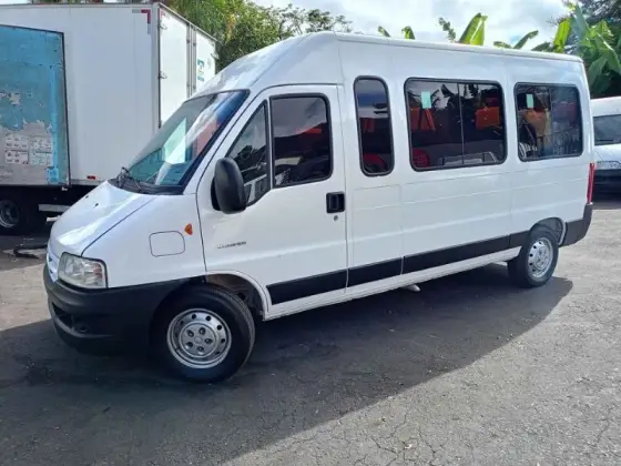 CITROËN JUMPER 2.3 HDI DIESEL MINIBUS 33M 3P MANUAL