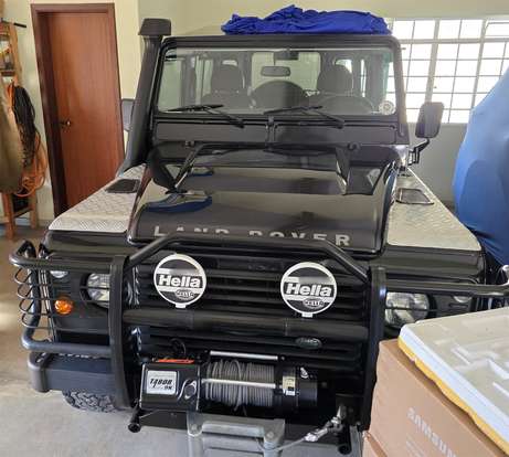 LAND ROVER-DEFENDER-2011