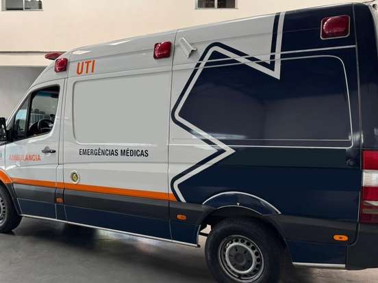 MERCEDES-BENZ-SPRINTER-2.2 CDI DIESEL FURGÃO 415 TA LONGO MANUAL MERCEDES-BENZ-SPRINTER-2018