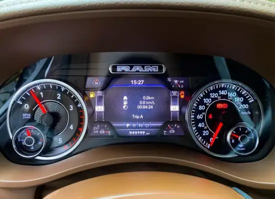 RAM-2500-6.7 I6 TURBO DIESEL LARAMIE CD 4X4 AUTOMÁTICO RAM-2500-2019
