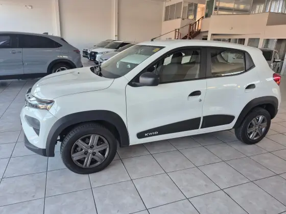 RENAULT KWID 1.0 12V SCE FLEX ZEN MANUAL