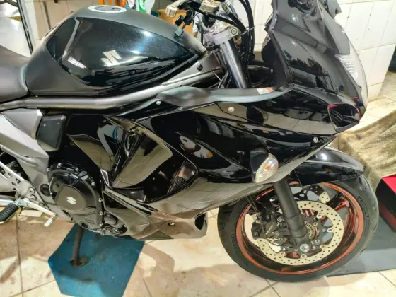 SUZUKI GSX 1250 FA 