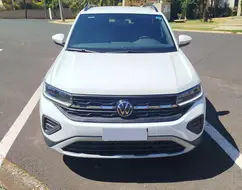 VOLKSWAGEN T-CROSS 1.0 200 TSI TOTAL FLEX COMFORTLINE AUTOMÁTICO VOLKSWAGEN T-CROSS 1.0 200 TSI TOTAL FLEX COMFORTLINE AUTOMÁTICO