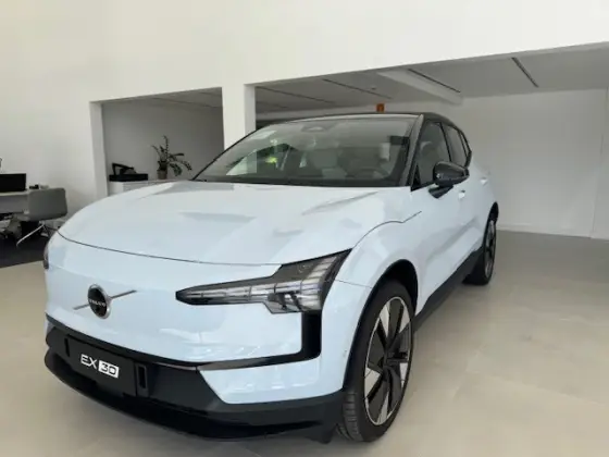 VOLVO EX30 69 KW ELÉTRICO ULTRA