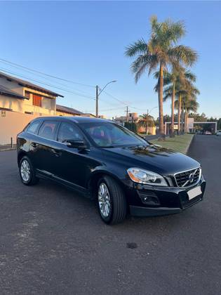 Imagem de VOLVO XC60 3.0 COMFORT AWD TURBO GASOLINA 4P AUTOMÁTICO