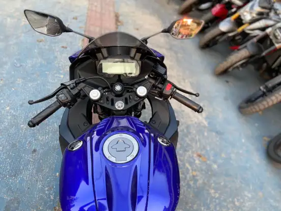 YAMAHA-YZF R15 YAMAHA-YZF R15-2025