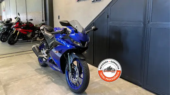 YAMAHA YZF R15 