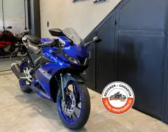 YAMAHA YZF R15 YAMAHA YZF R15
